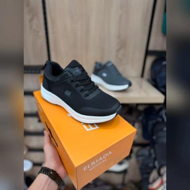 Skechers - Fashion